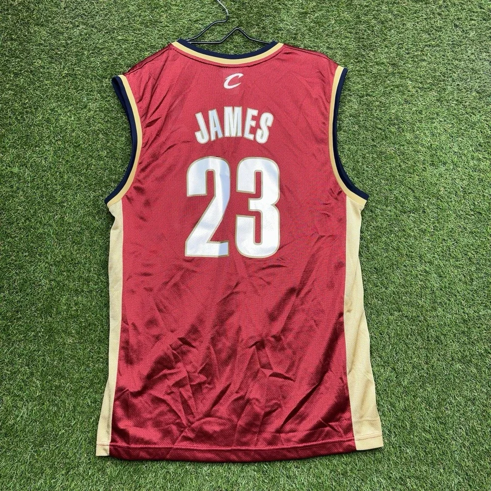 Lebron James #23 Cleveland Cavaliers Jersey Mens Medium NBA Reebok Red NWT